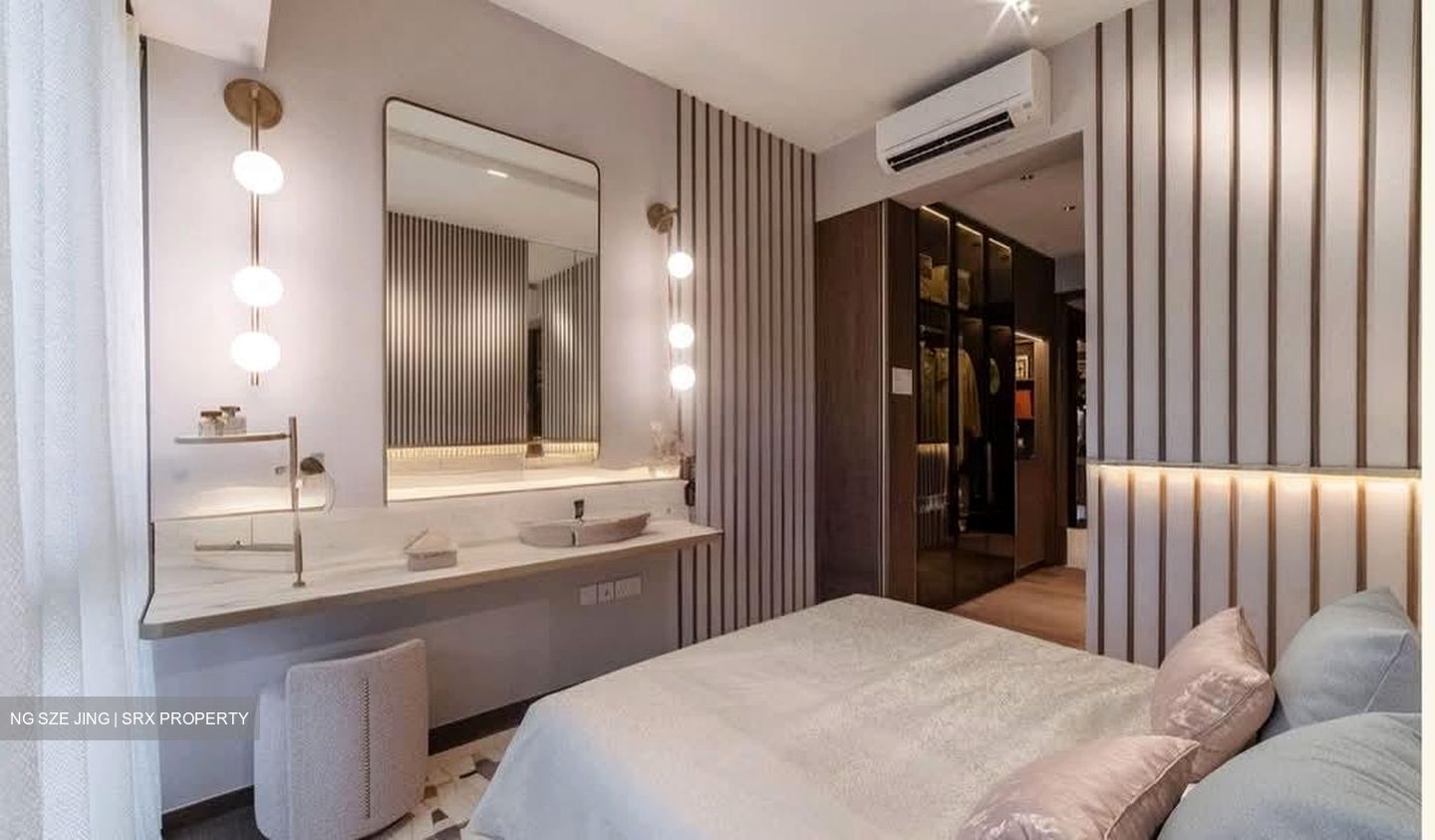Pasir Panjang Road (D5), Condominium #579703281